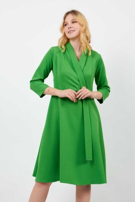 Yeşil Broşlu Elbise - 1