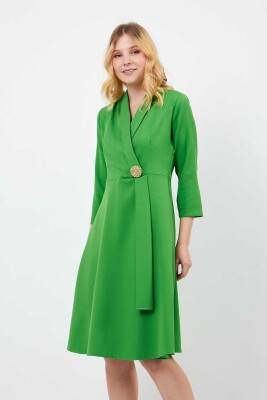 Yeşil Broşlu Elbise - 6