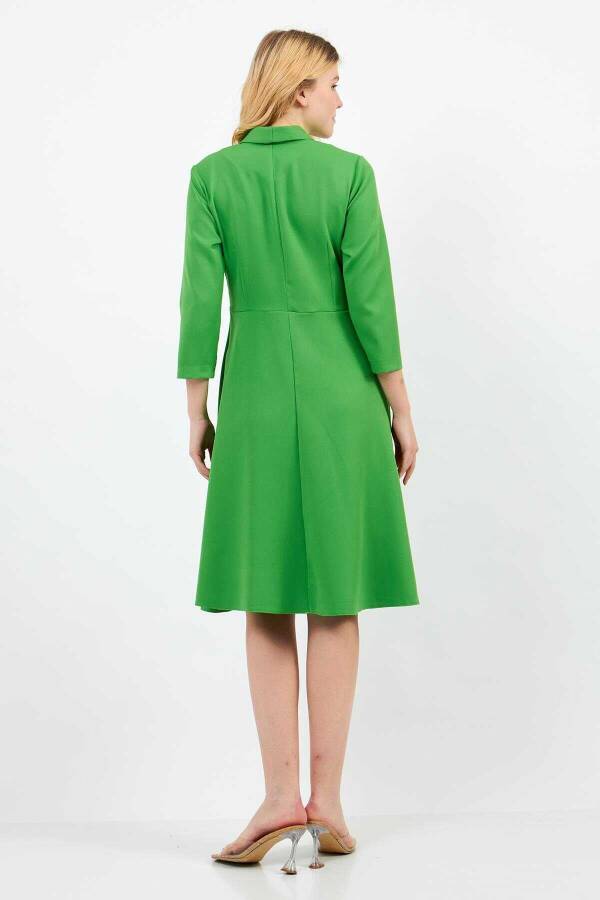 Yeşil Broşlu Elbise - 14